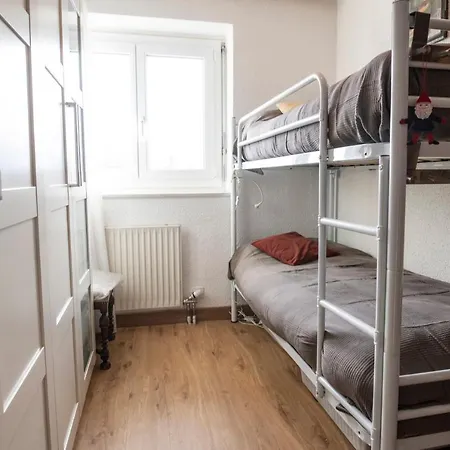 De Montagne, Idealement Situe * Κρανς Μοντάνα